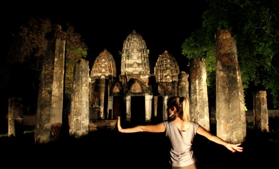 Exploring the Temples of Sukhothai Thailand by night